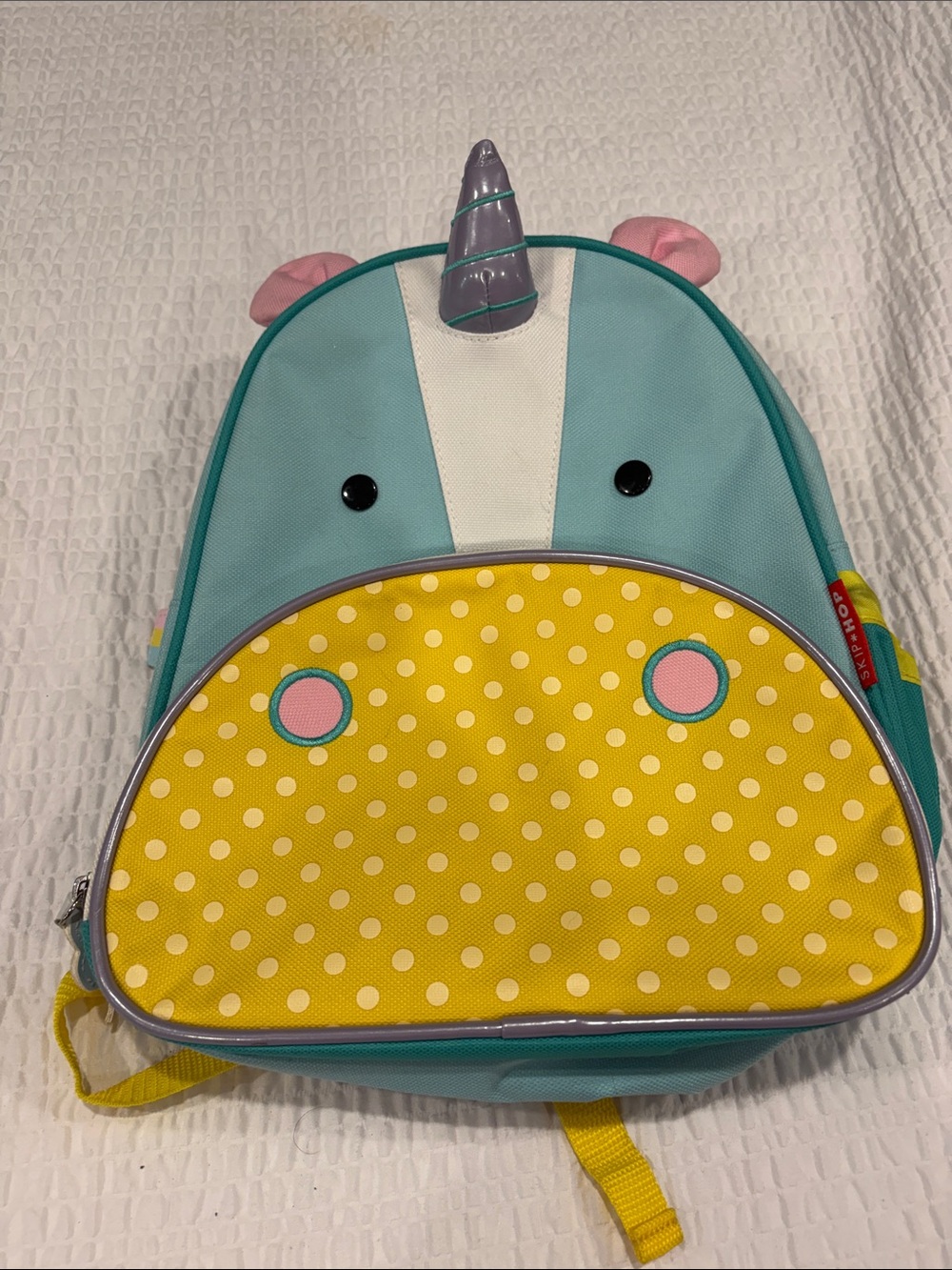 Skip Hop Kids Unicorn Backpack - Teal and Yellow
Measures 10” x 12”